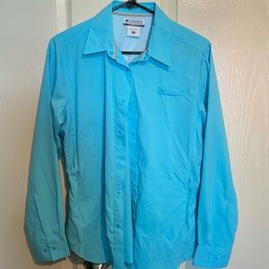 Women’s Columbia shirt